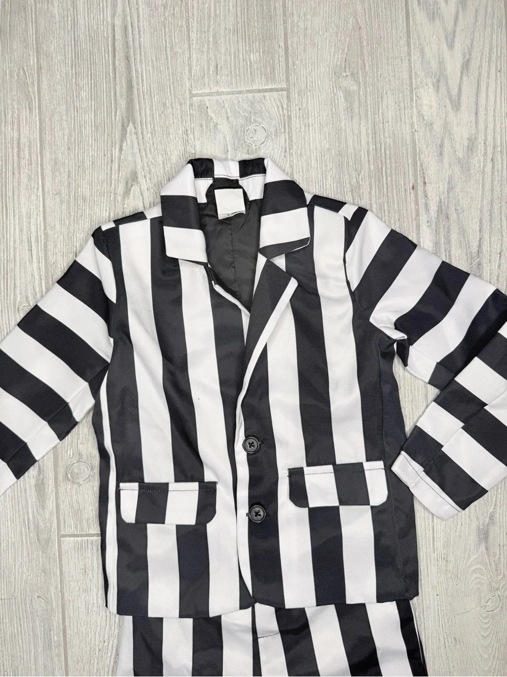 Beetlejuice black white
